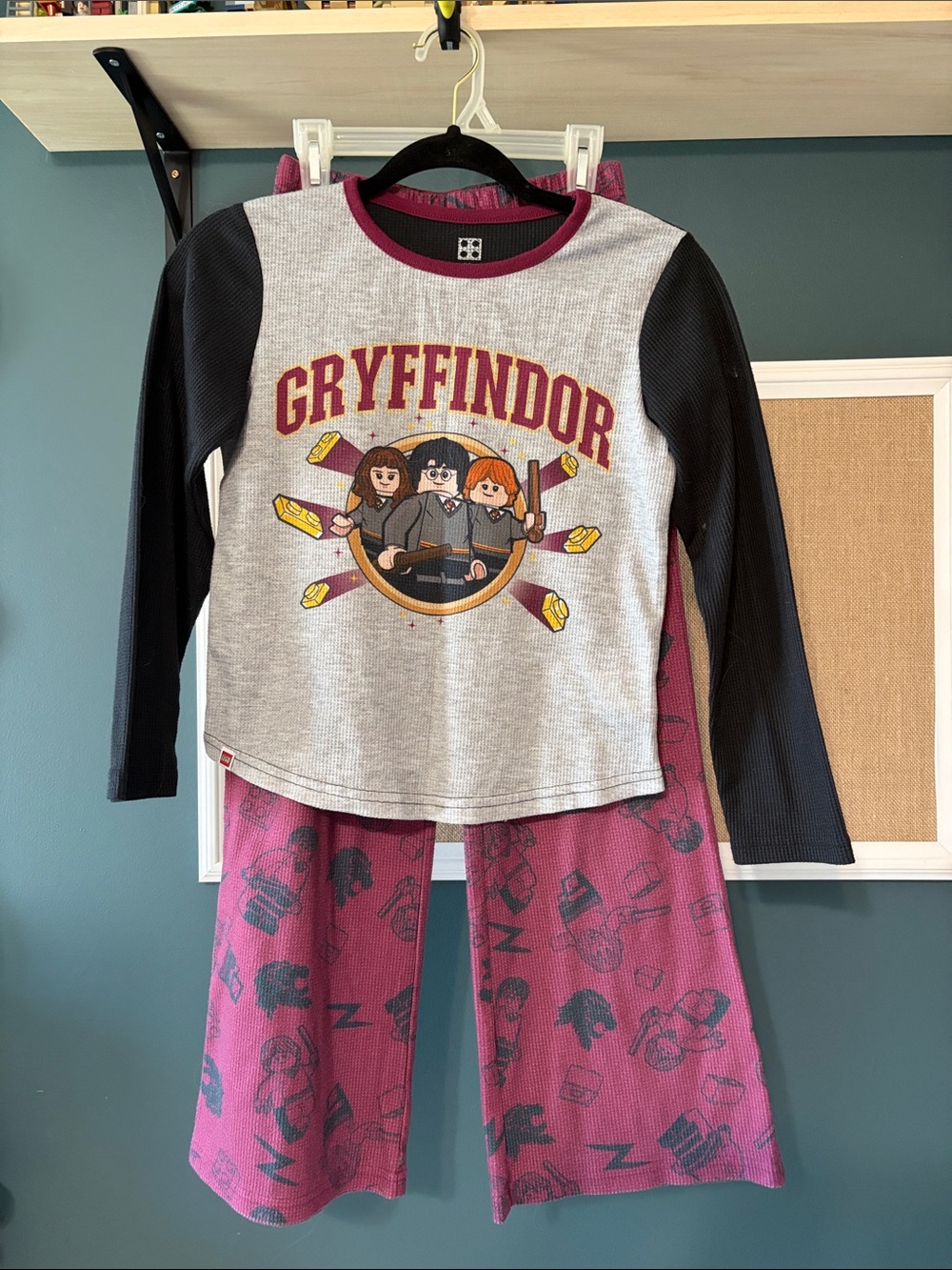 Warner Bros. Gryffindor Kids Pajama Set - Maroon, Gray & Black